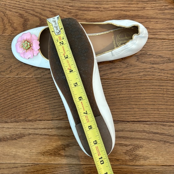 Lilly Pulitzer white leather ballet flats. Vintage - Picture 5 of 5